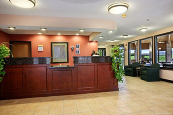 DAYS SUITES UPPER SANDUSKY (Upper Sandusky)
